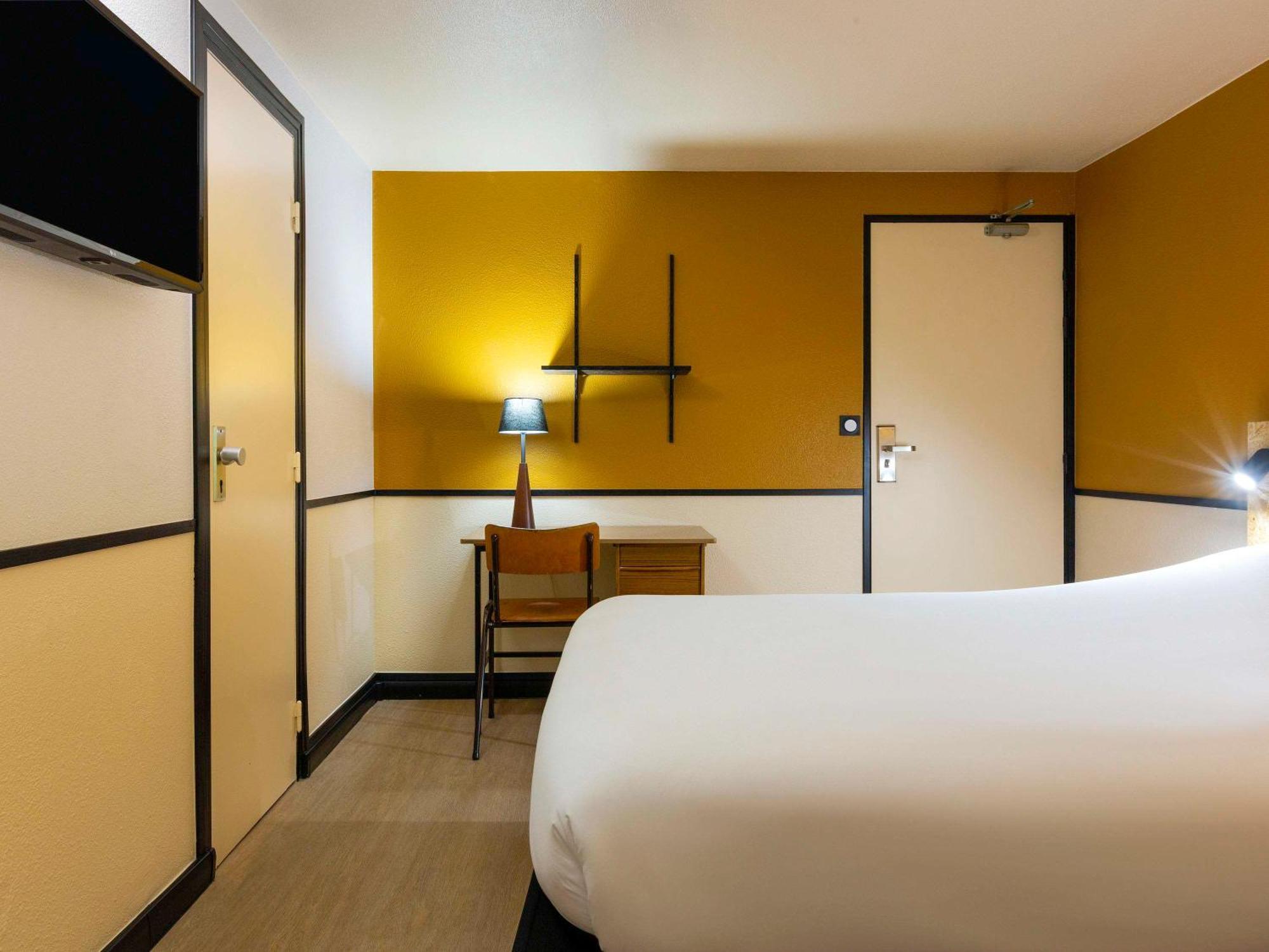 Greet Hotel Villeneuve La Garenne - Renove Luaran gambar