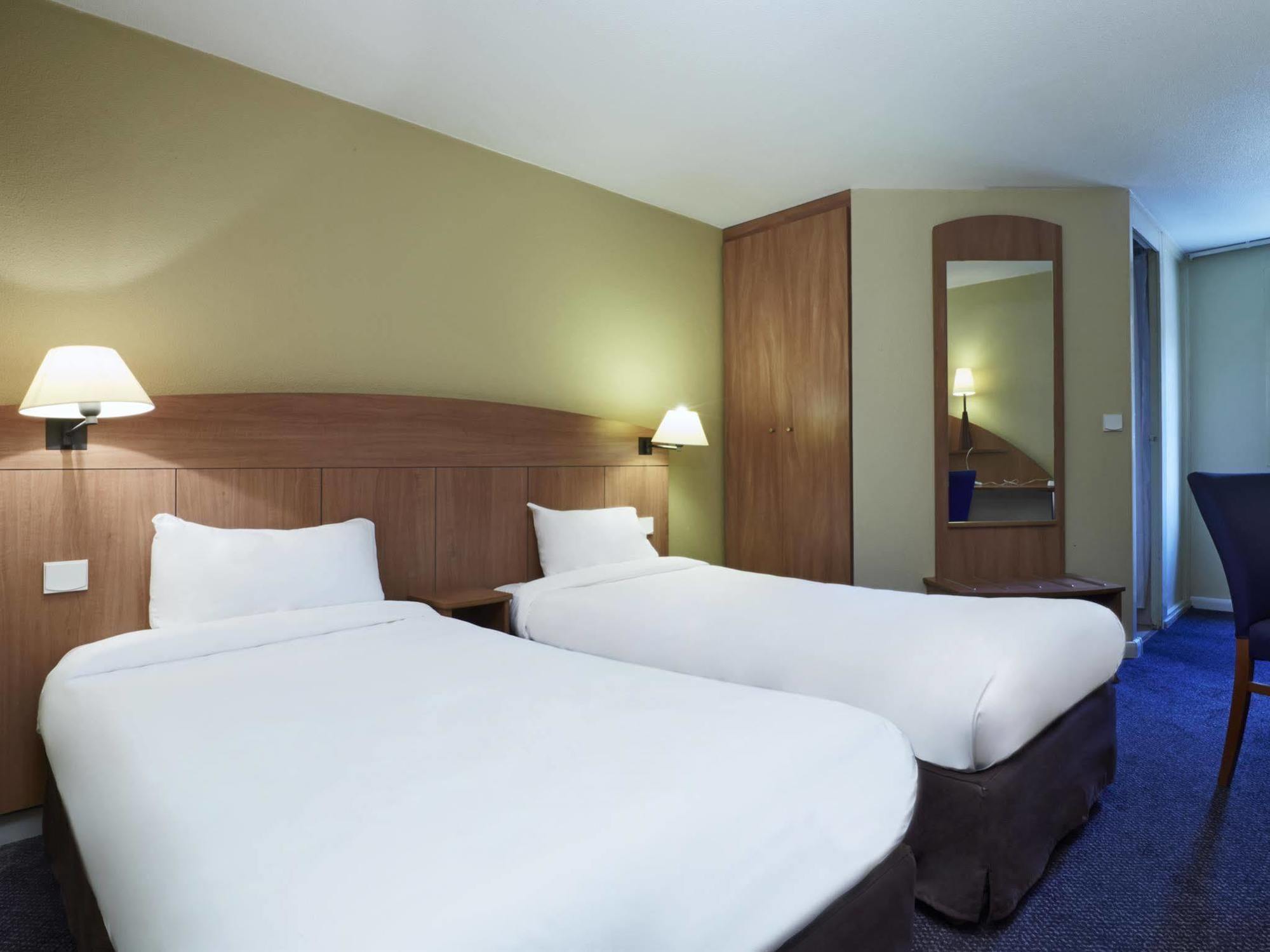 Greet Hotel Villeneuve La Garenne - Renove Luaran gambar